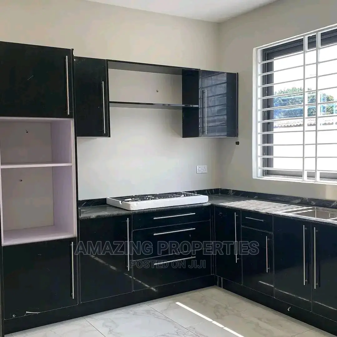 3bdrm House in Abelempke, Abelemkpe for rent