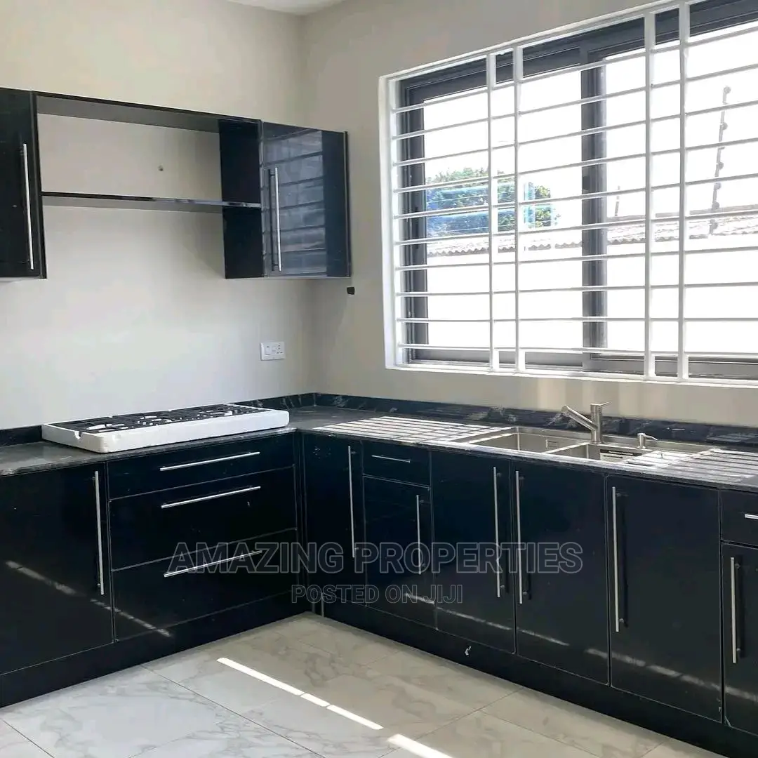 3bdrm House in Abelempke, Abelemkpe for rent