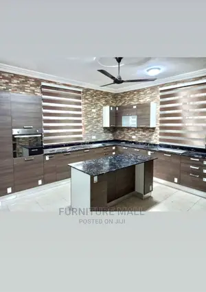 Great Kitchen Unit . Free Delivery