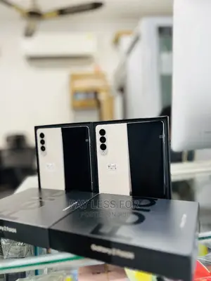 New Samsung Galaxy Fold 5G 512 GB Gold