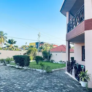 5bdrm House in Now Renting5, Spintex for Rent