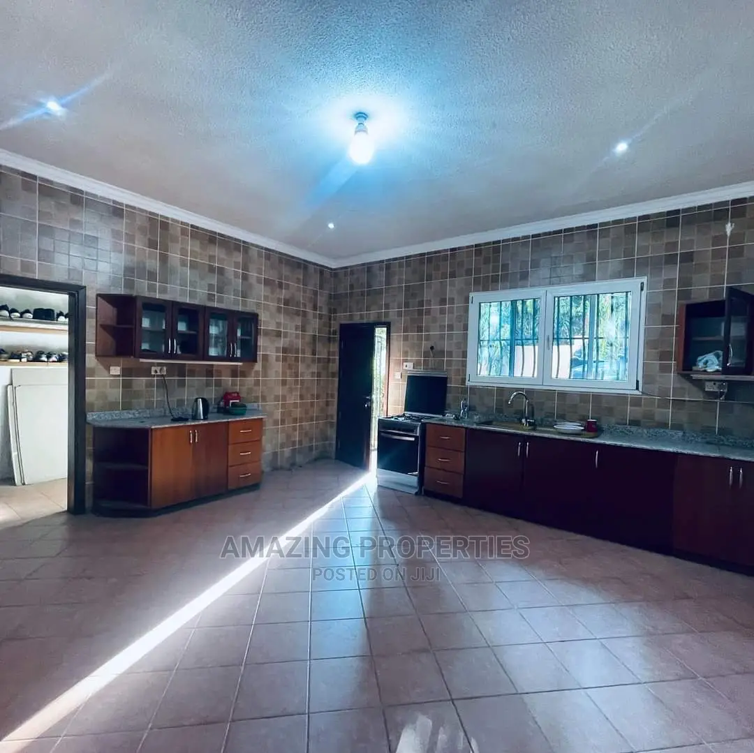 5bdrm House in Now Renting5, Spintex for Rent