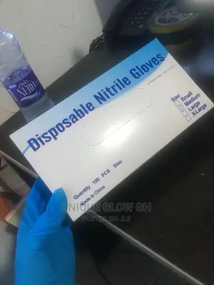 Disposable Nitrile Blue Fits Well, Tight