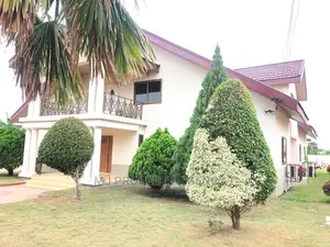 6bdrm House in Community 22, Tema Metropolitan for sale