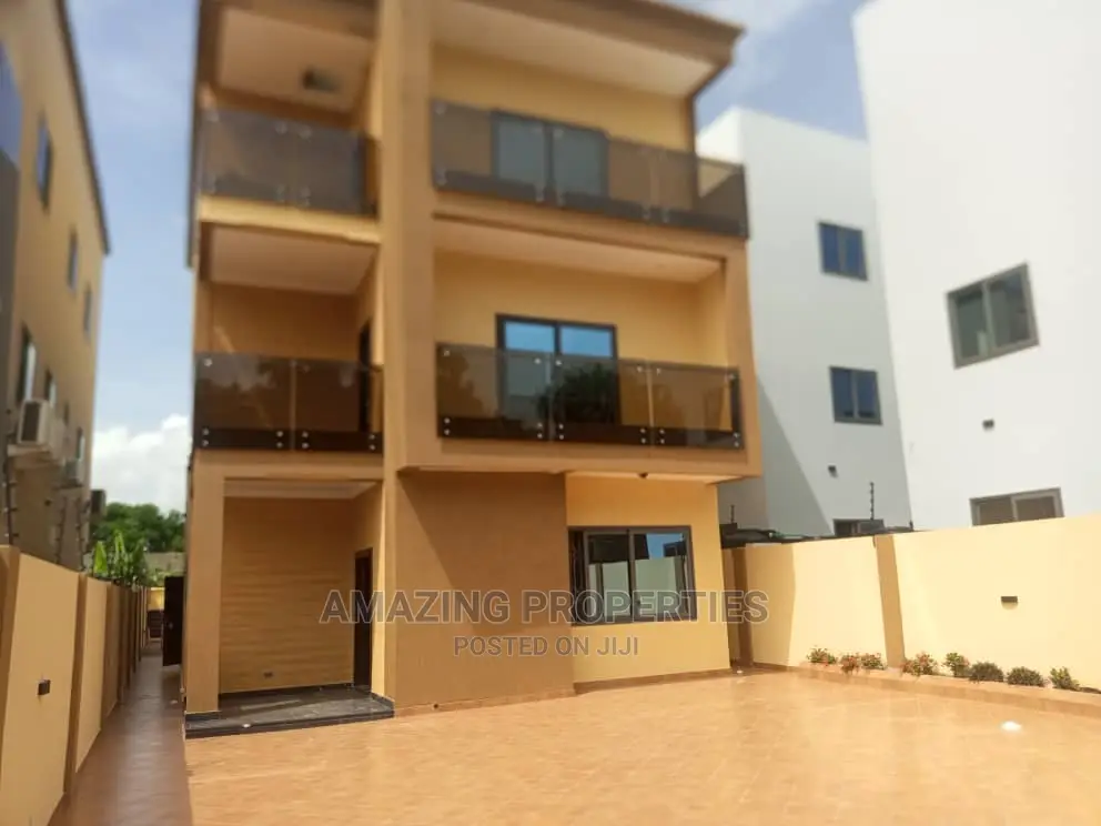 4bdrm House in East Legon for Rent