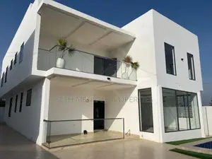 4bdrm House in Skm, East Legon for Sale