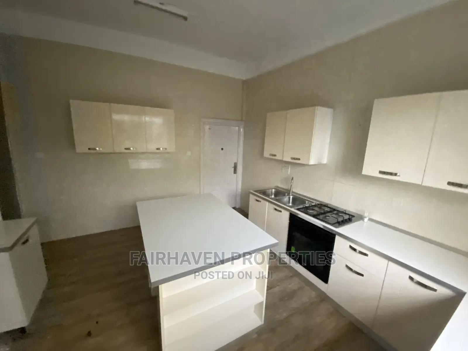 3bdrm Apartment in Tseaddo, Airport Residential Area for rent