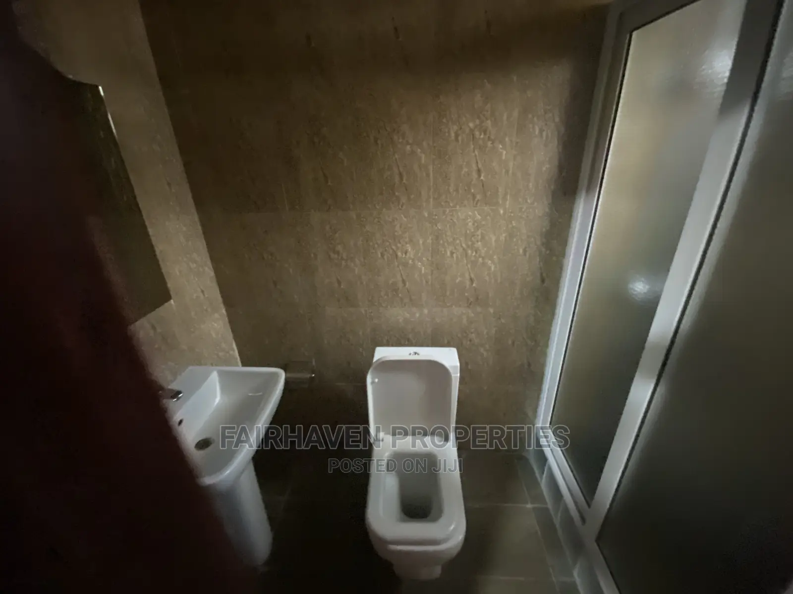 3bdrm Apartment in East Legon for Rent