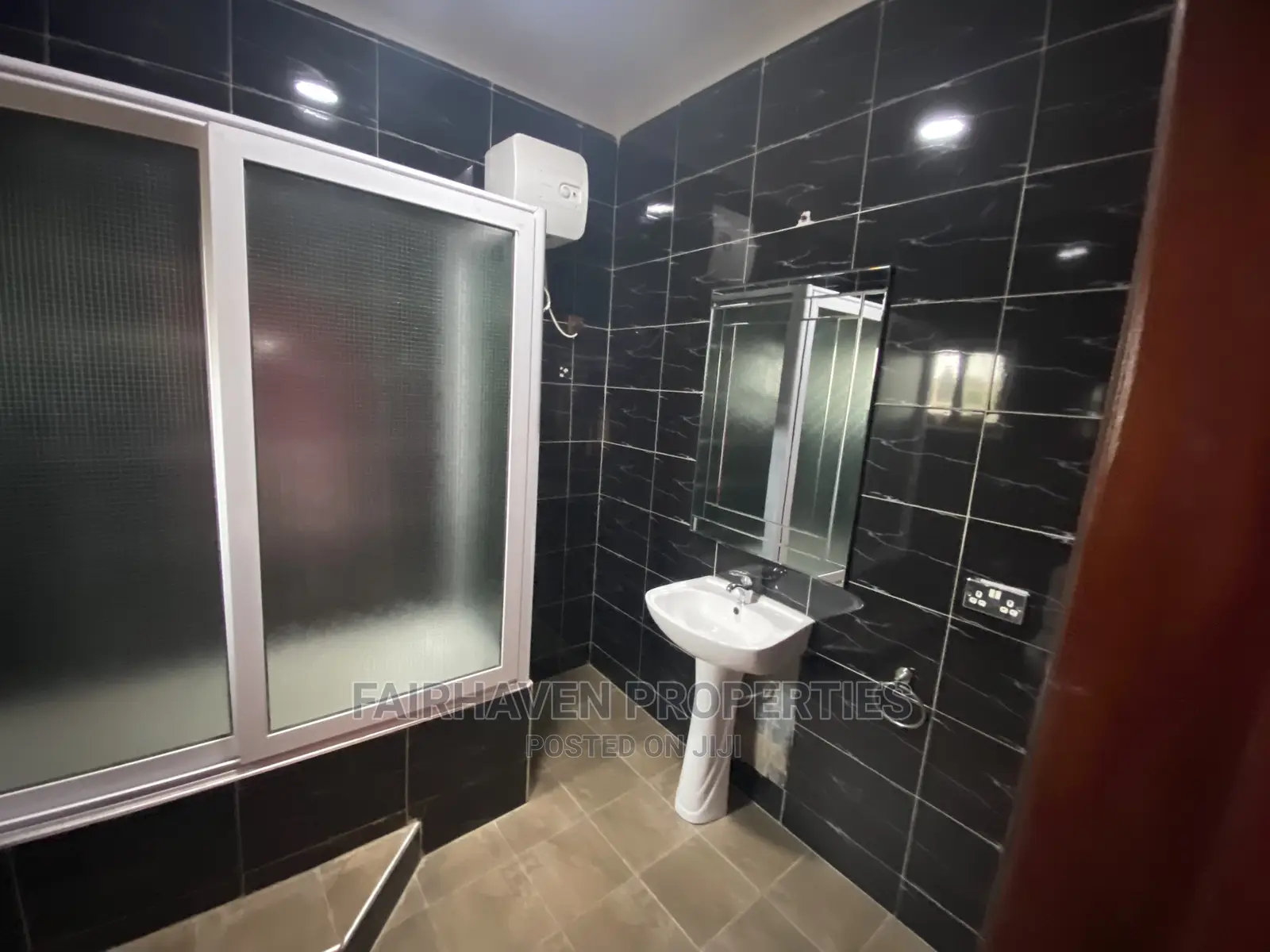 Fully Furnished 3 Bedrooms Apartment at East Legon