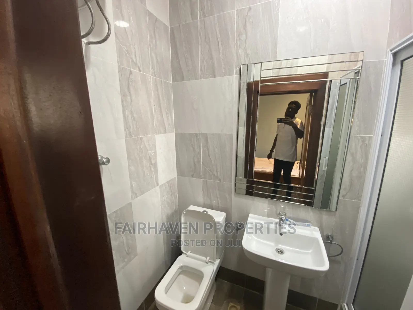 Fully Furnished 3 Bedrooms Apartment at East Legon