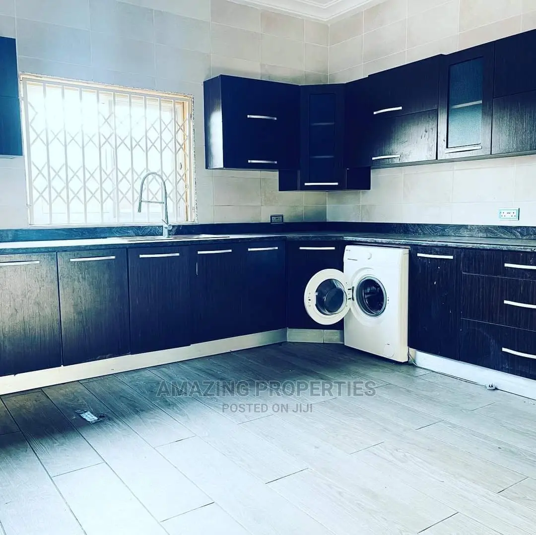 Furnished 3bdrm Apartment in American House for Rent
