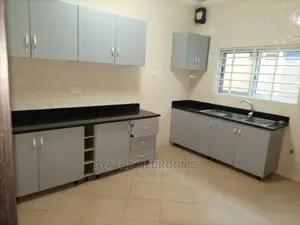 3bdrm House in Ayathar Bedroom, Spintex for Rent