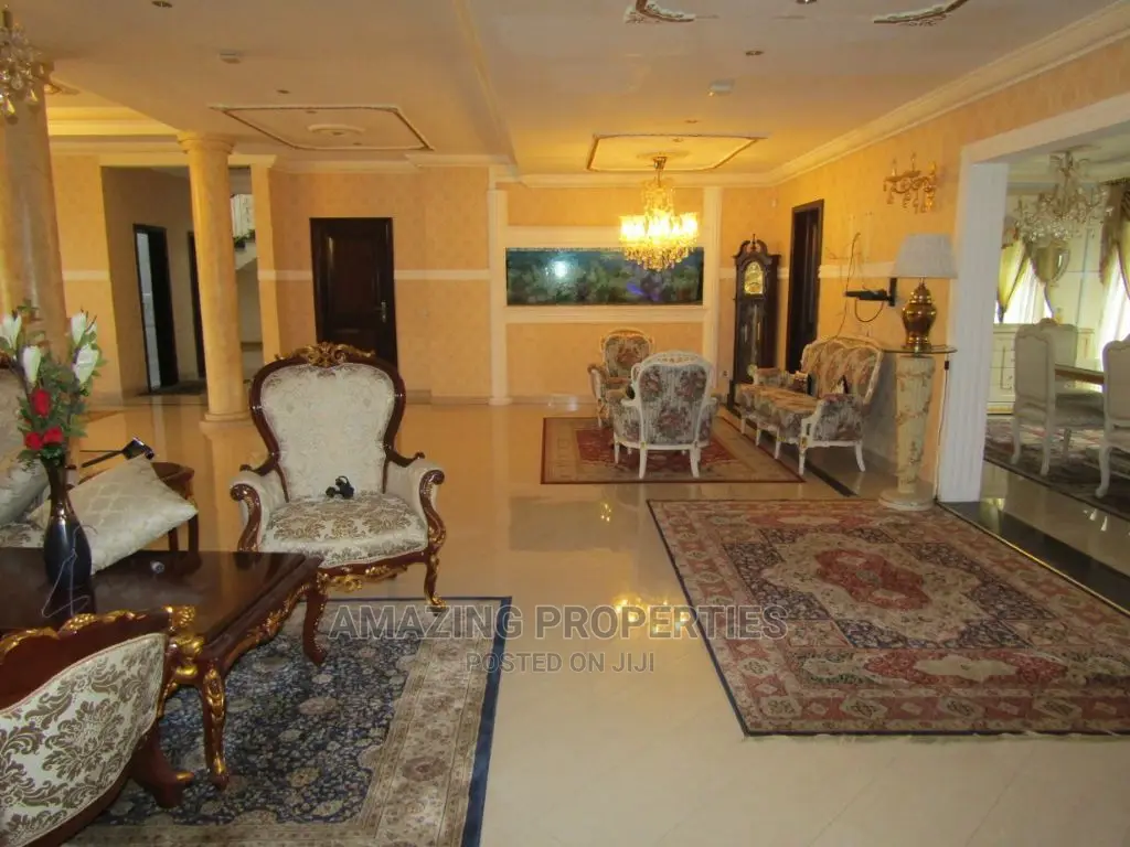 6bdrm House in Trassacco, East Legon for Sale