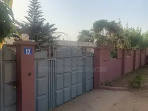 Furnished 4bdrm House in Skm, Achimota for Sale