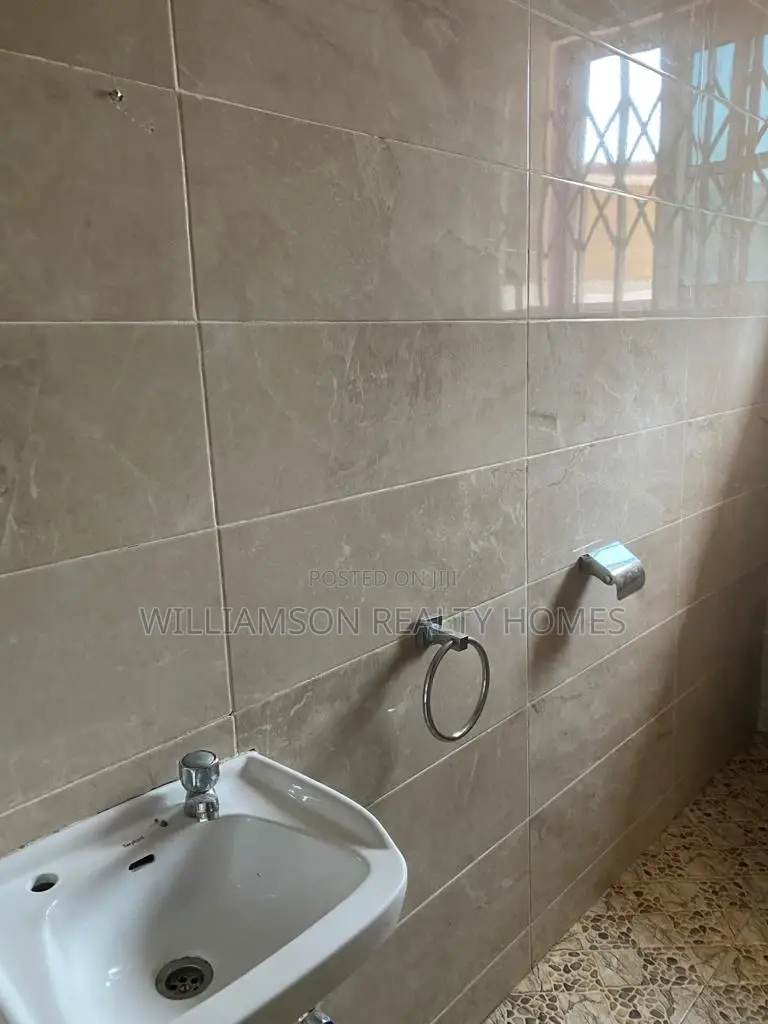 3bdrm House in Manet Cottage, Spintex for rent