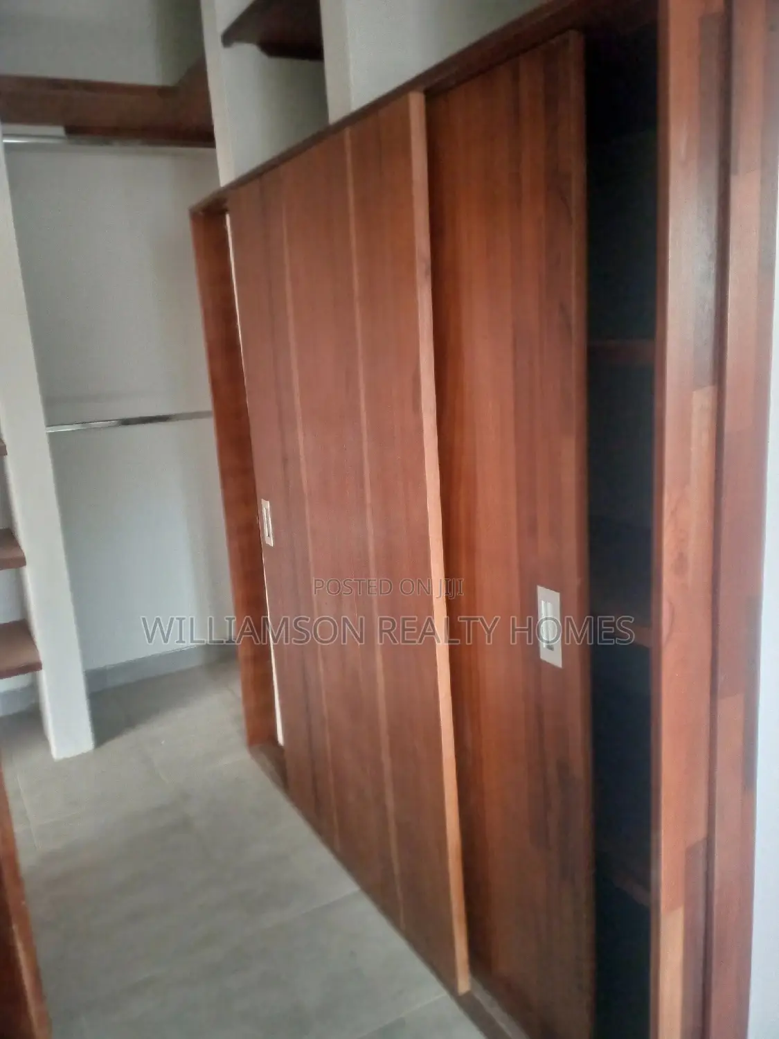 5bdrm Duplex in Hfc Estate, Spintex for rent