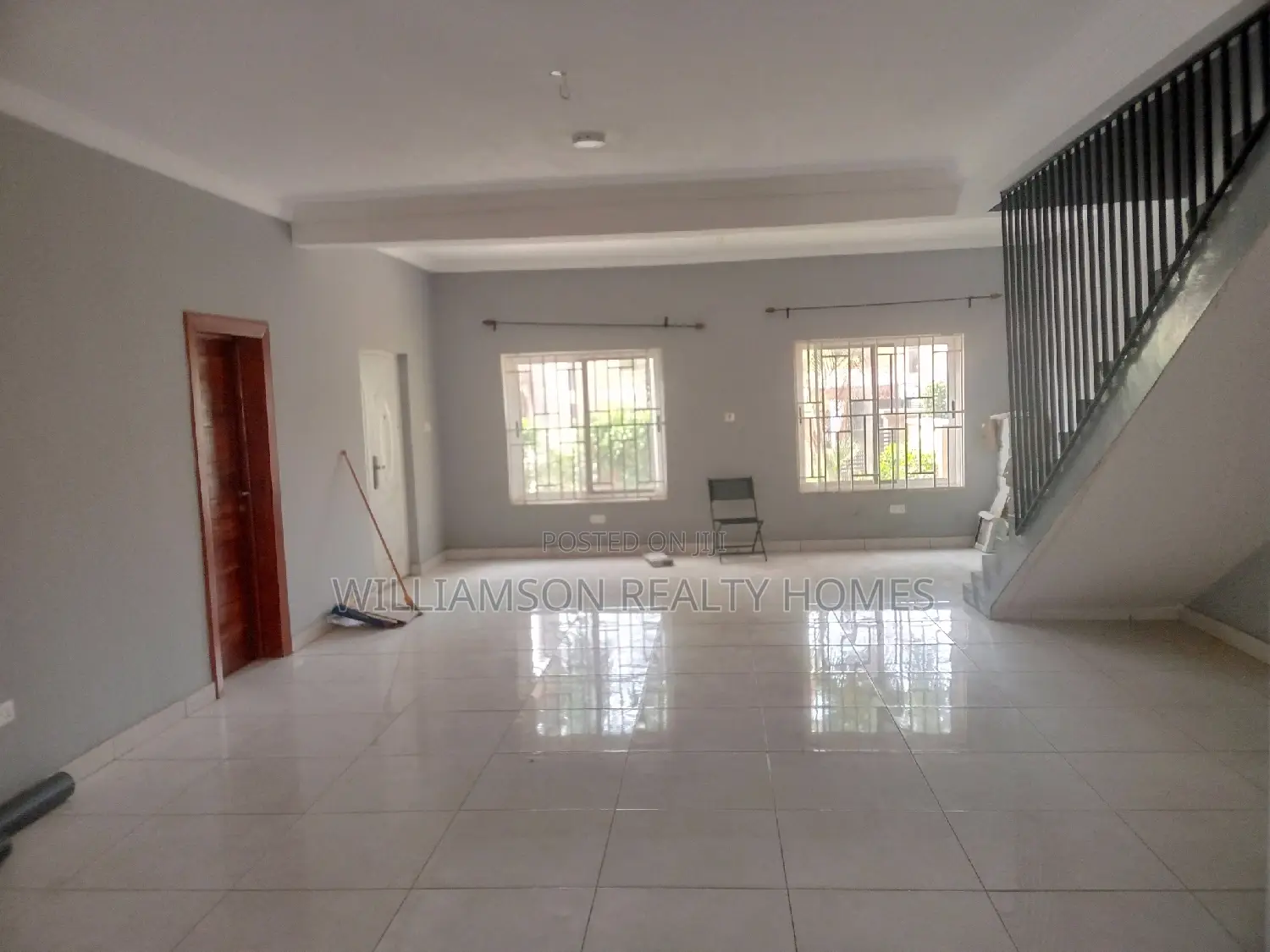 5bdrm Duplex in Hfc Estate, Spintex for rent