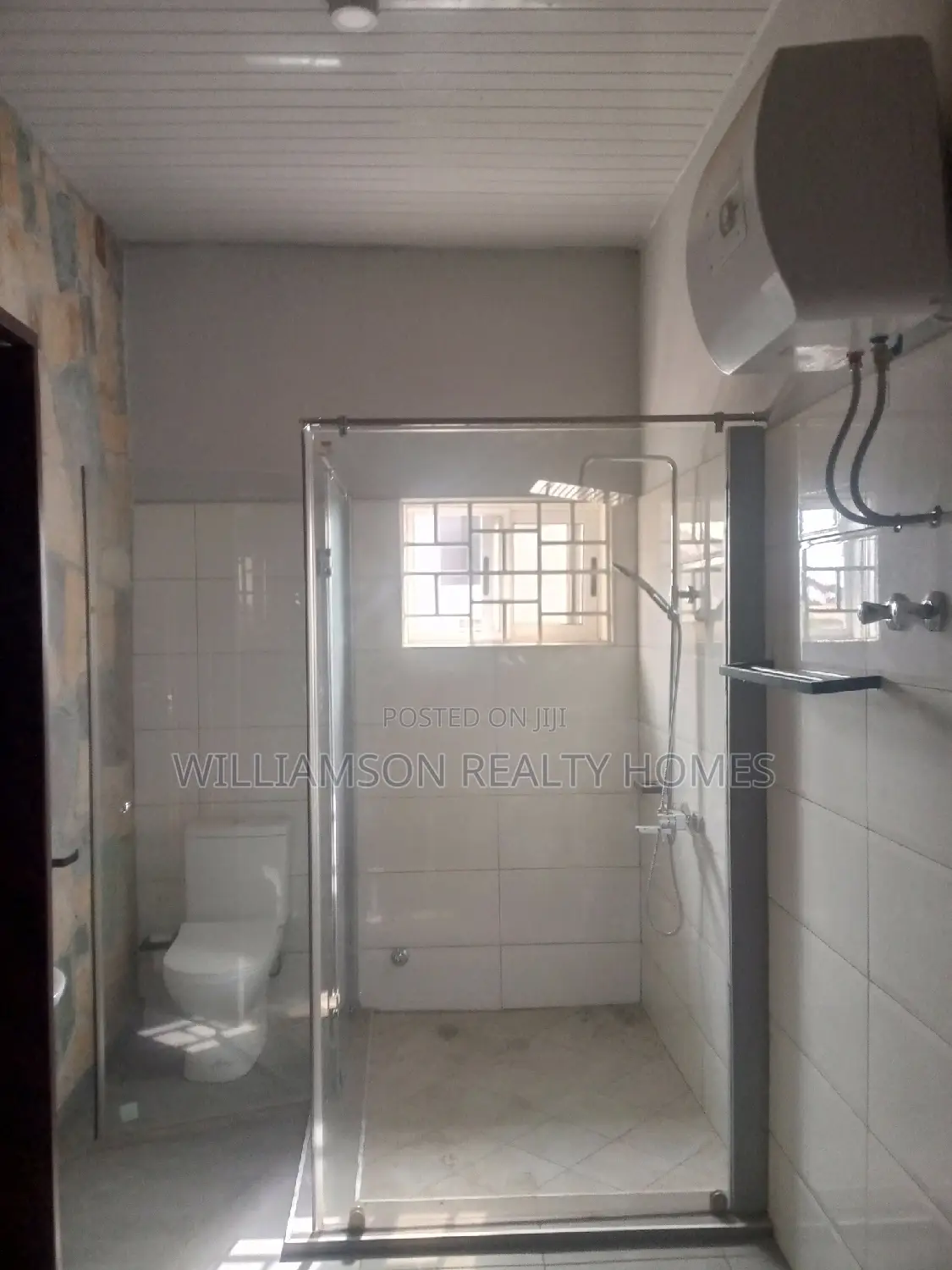 5bdrm Duplex in Hfc Estate, Spintex for rent