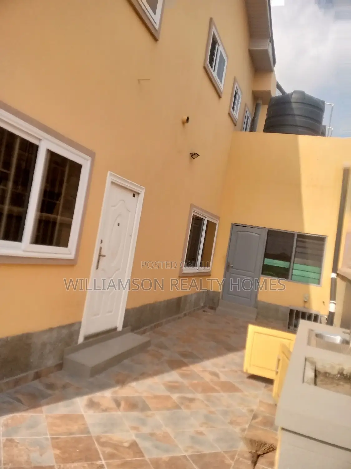 5bdrm Duplex in Hfc Estate, Spintex for rent