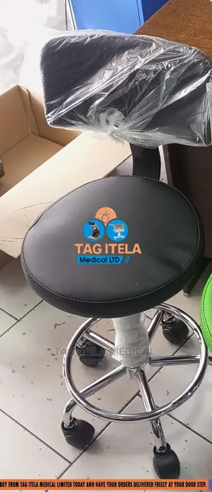 Theater Lab Stool (Metal Backrest)