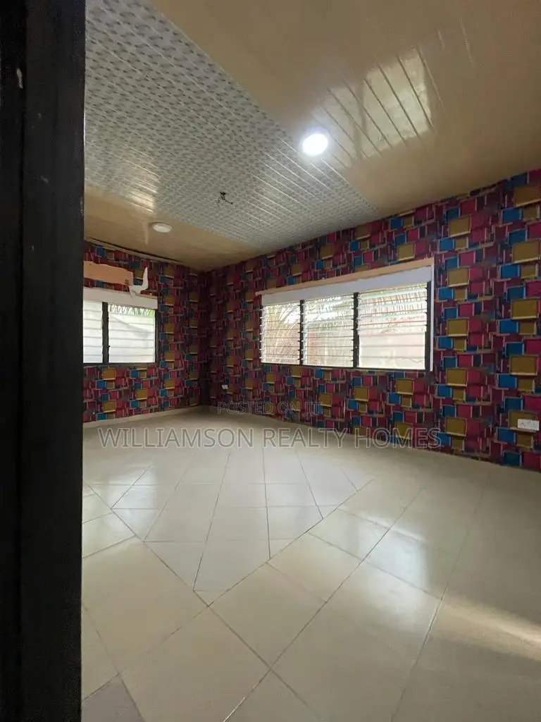 1bdrm Apartment in Community 18, Spintex for rent