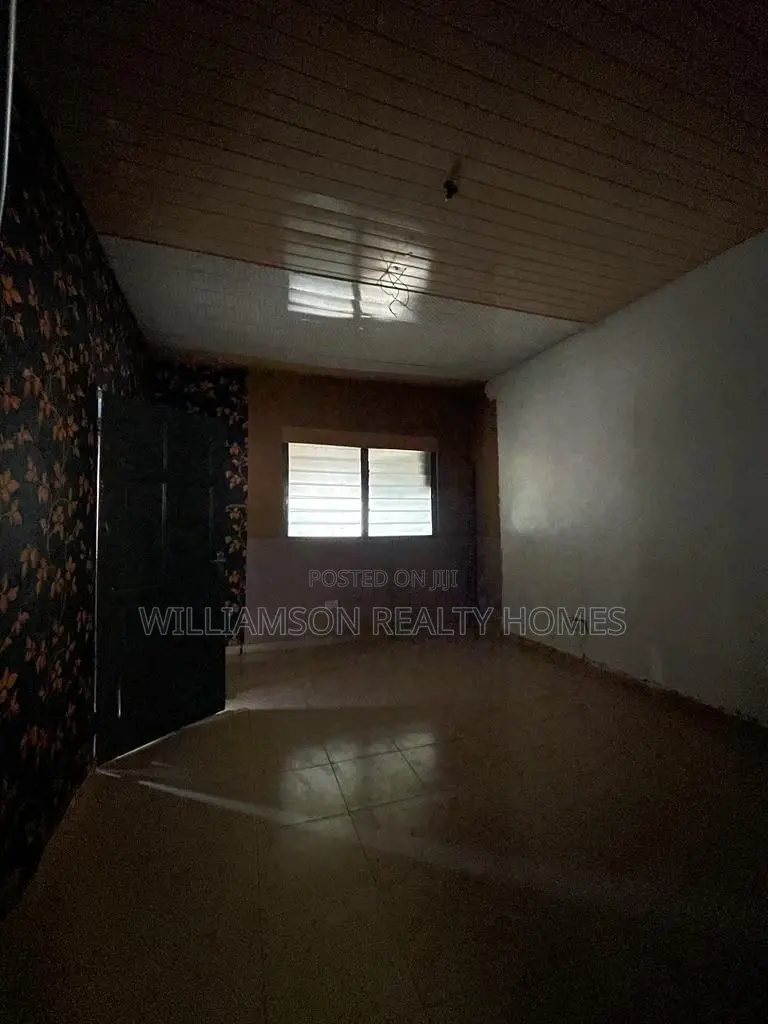 1bdrm Apartment in Community 18, Spintex for rent