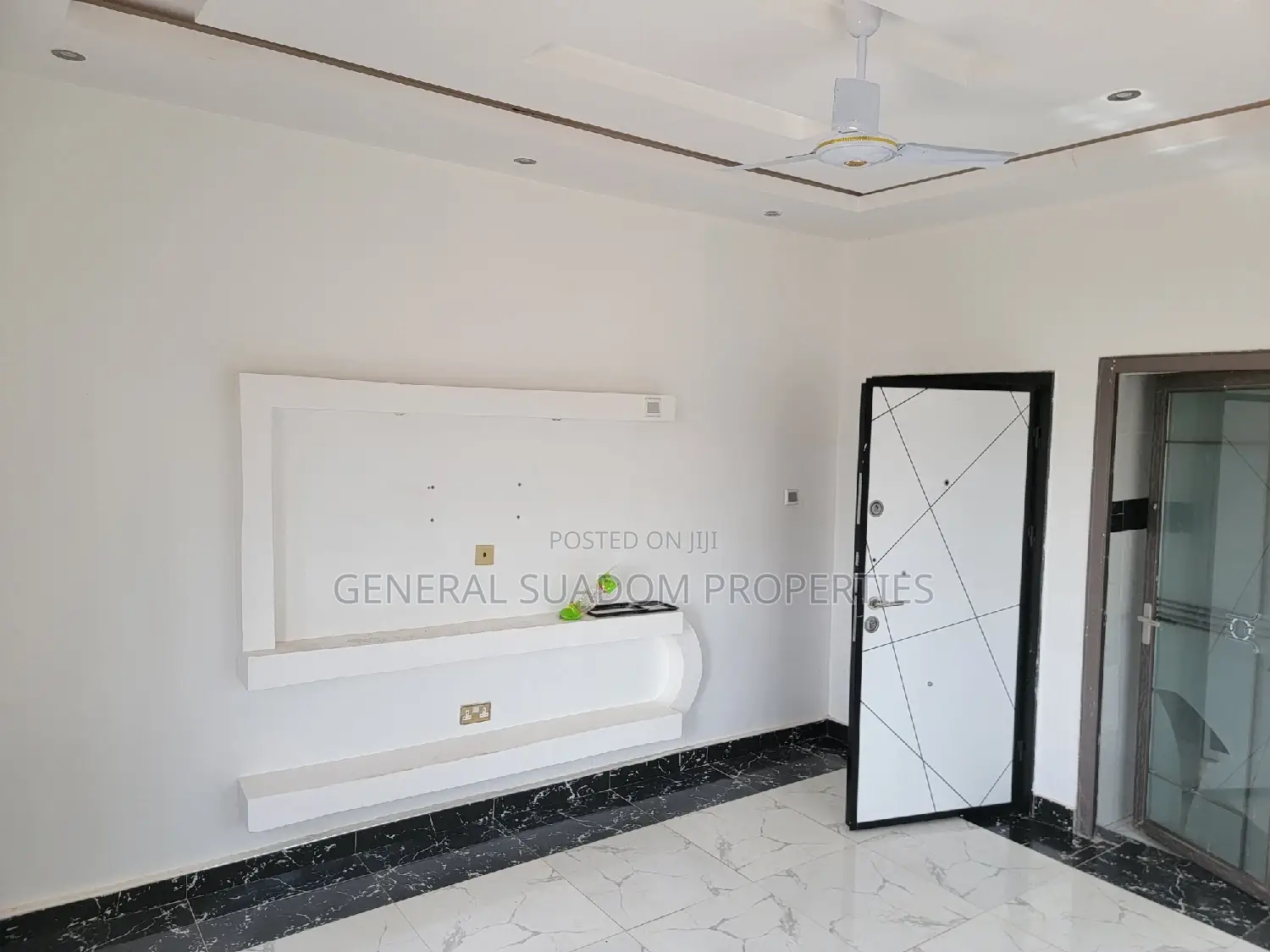 2bdrm Apartment in Suadom Properties, Baatsona Total for rent