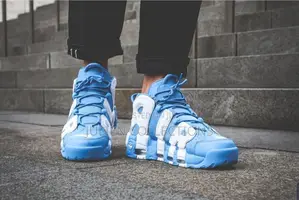 Nike Air More