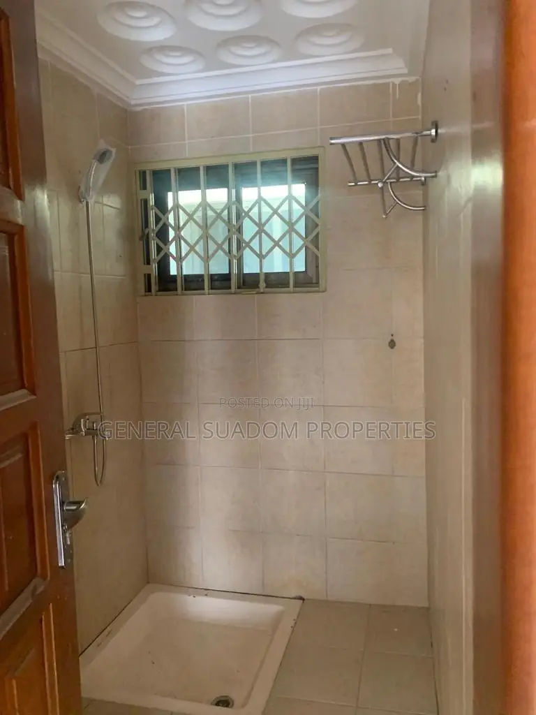 2bdrm House in Suadom Properties, Baatsona Total for rent
