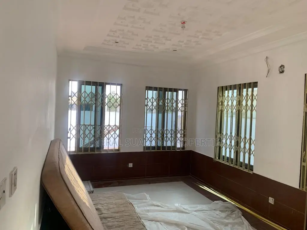 2bdrm House in Suadom Properties, Baatsona Total for rent