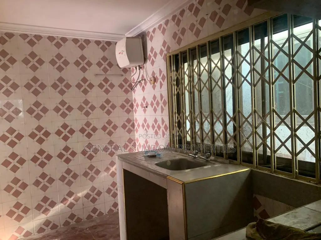 2bdrm House in Suadom Properties, Baatsona Total for rent