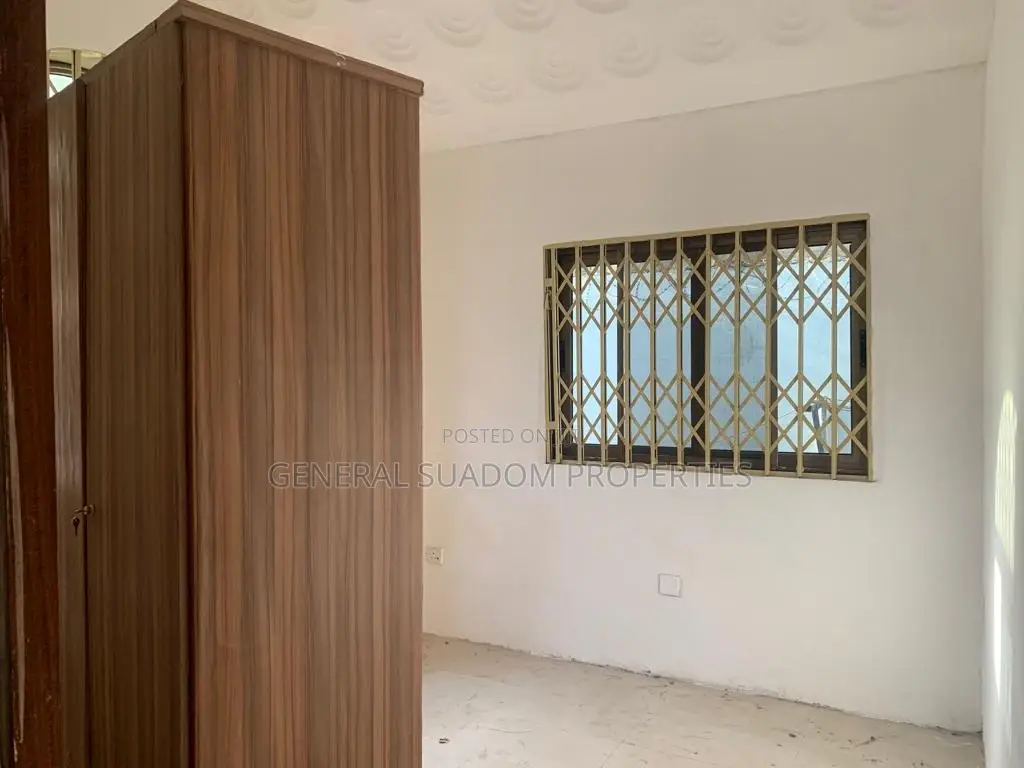 2bdrm House in Suadom Properties, Baatsona Total for rent