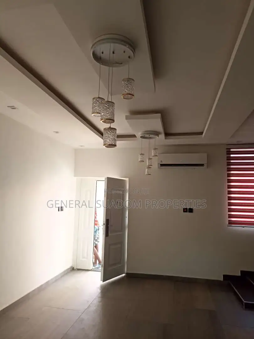 3bdrm House in Suadom Properties, Baatsona Total for rent
