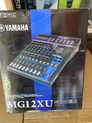 MG12XU Yamaha Mixer