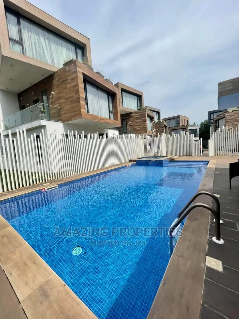 Furnished 4bdrm House in Cantonments for Sale