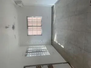 3bdrm House in Skm Property, Achimota for rent