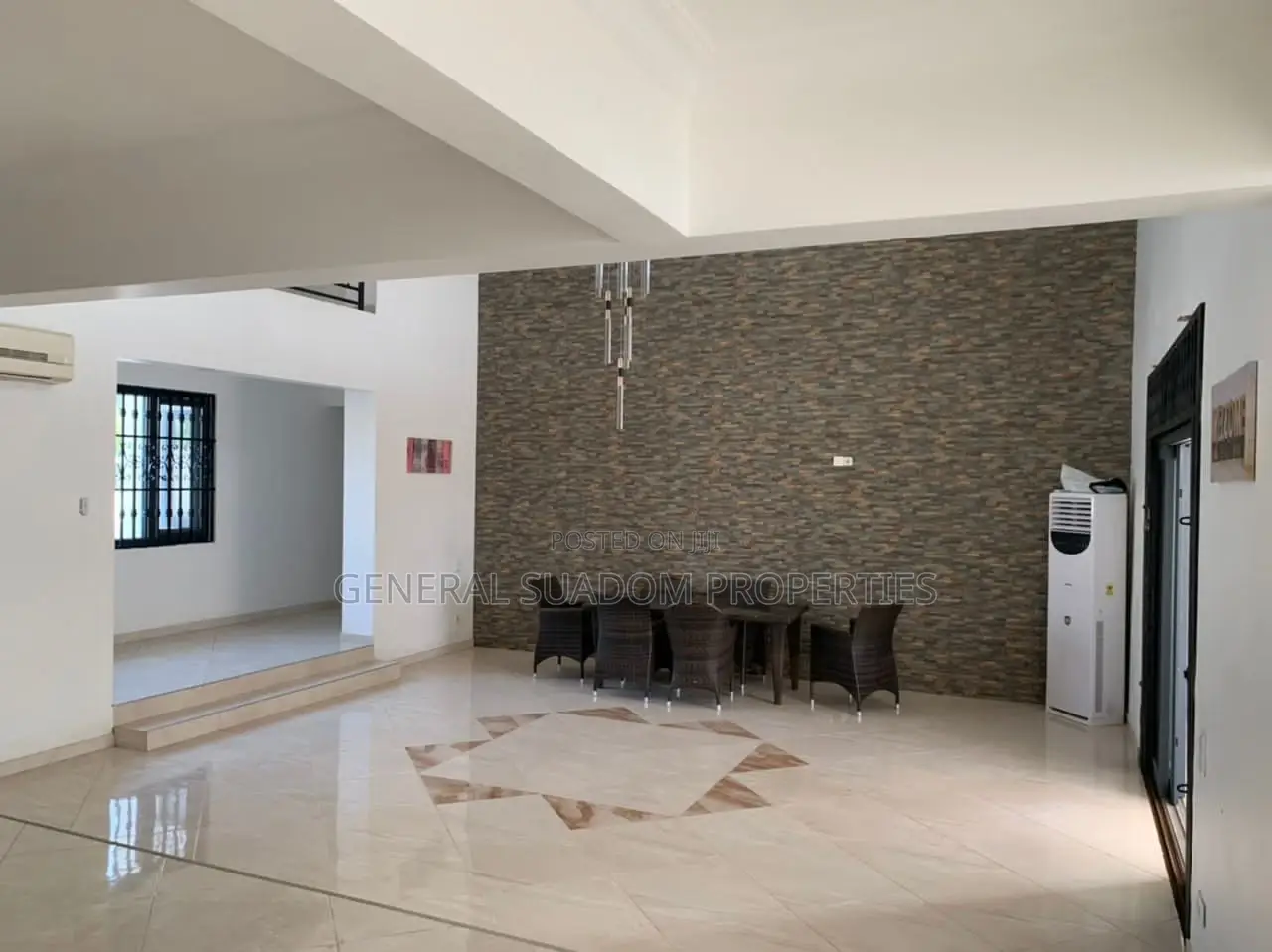 6bdrm House in Suadom Properties, Baatsona Total for Rent