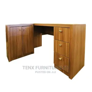 COMPUTER DESK :( L-Shaped ) REVERSIBLE