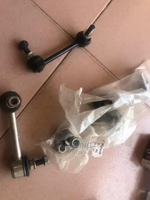 Stabilizer Links for Infiniti and Nissan