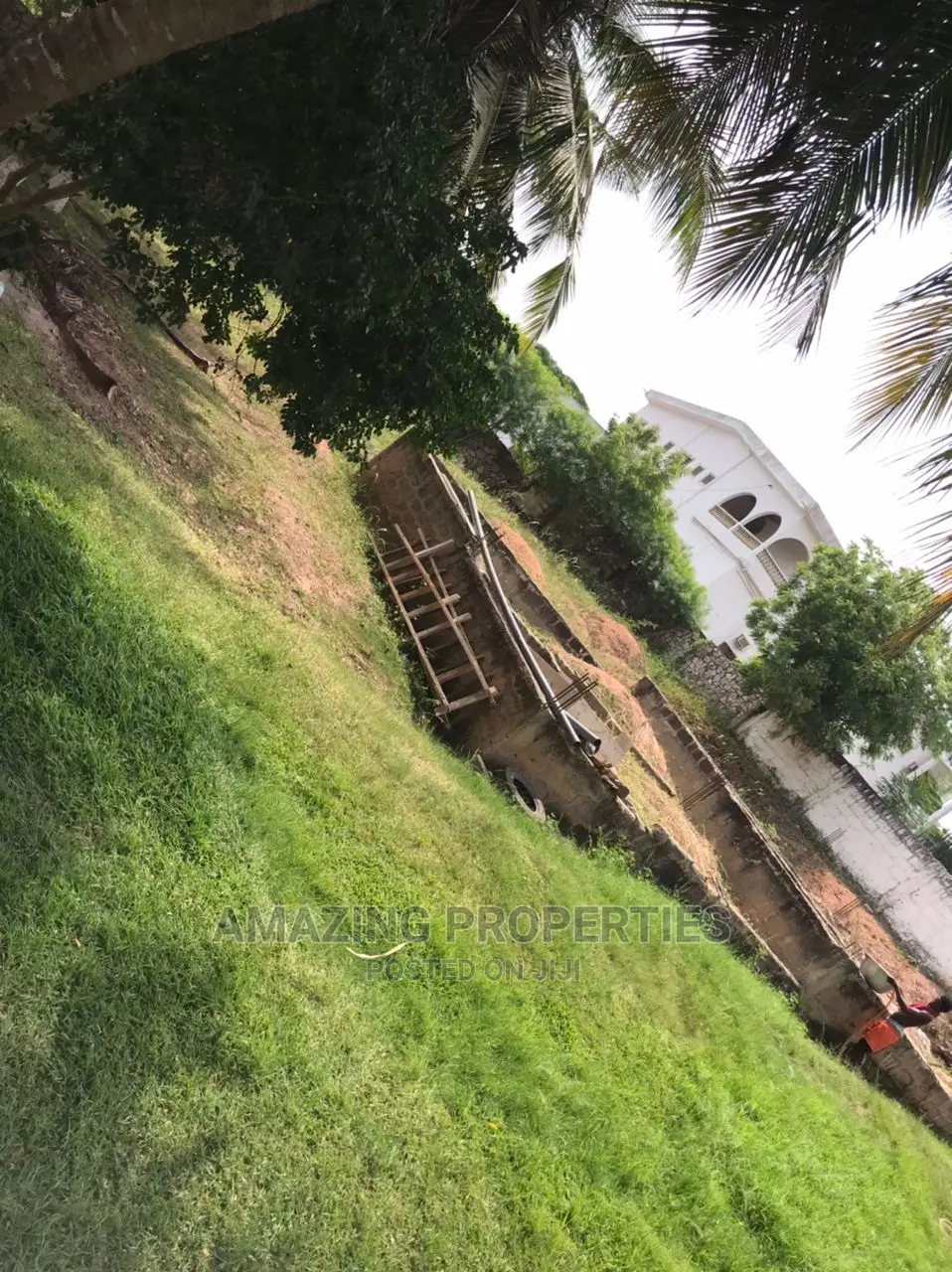 One Plot 100*100 Size McCarthy Hill