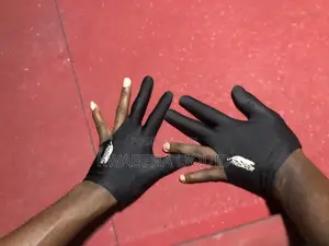 Snooker Gloves