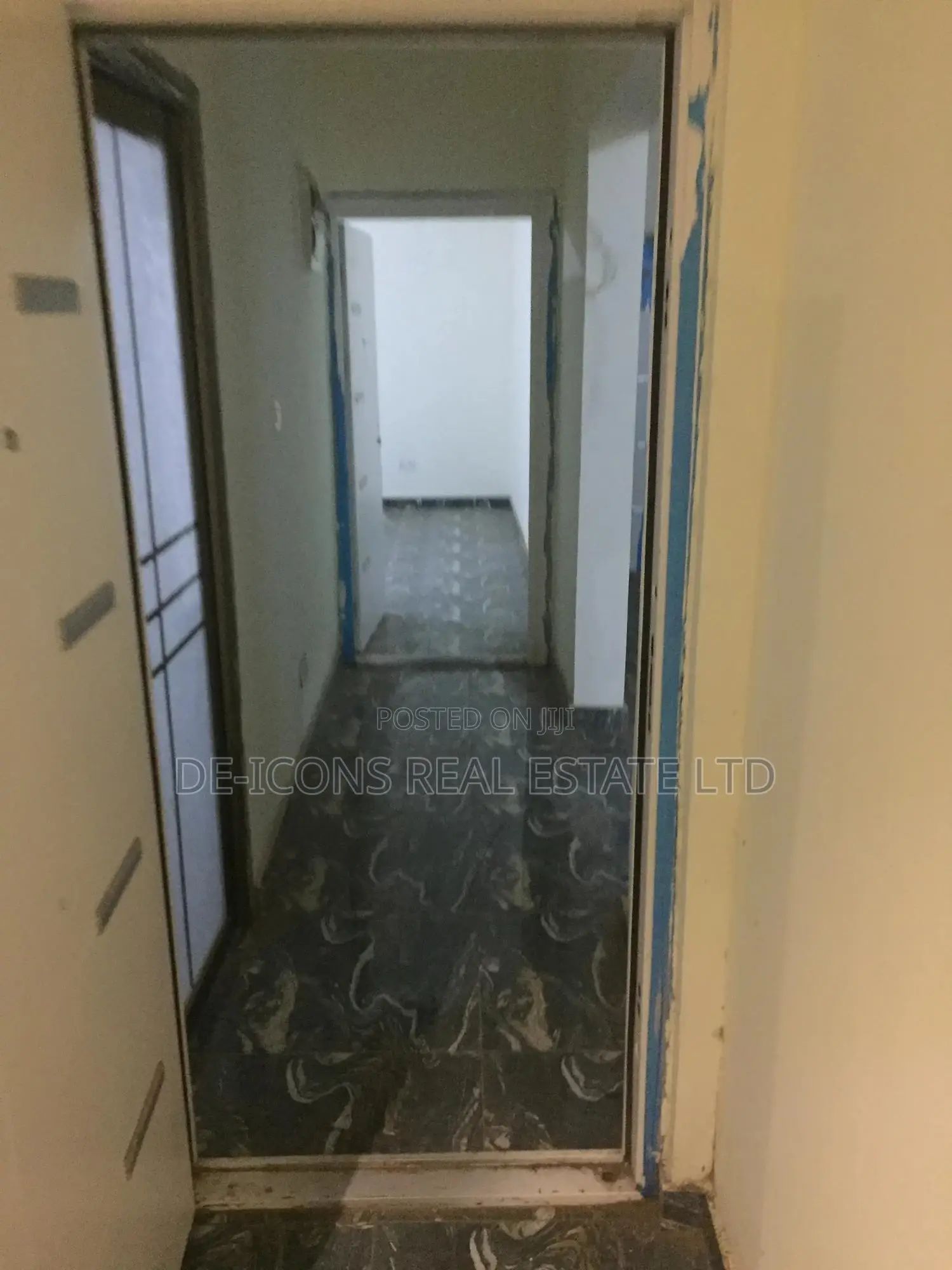 2bdrm Duplex in De- Icons Real, Awutu Senya East Municipal for rent