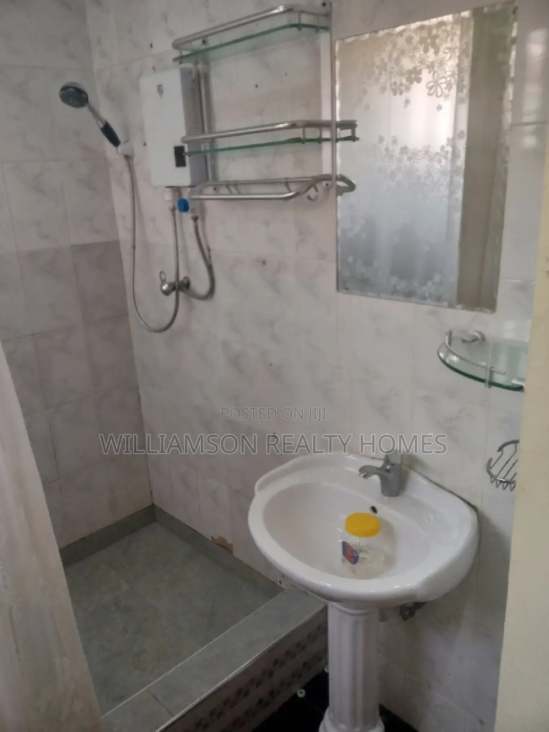 3bdrm House in Devtraco Estate, Spintex for rent