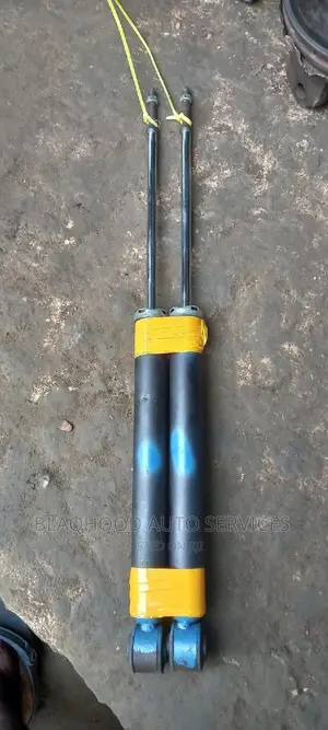 Toyota Vitz/Yaris 2008-2014 Home Used BACK SHOCK ABSORBERS