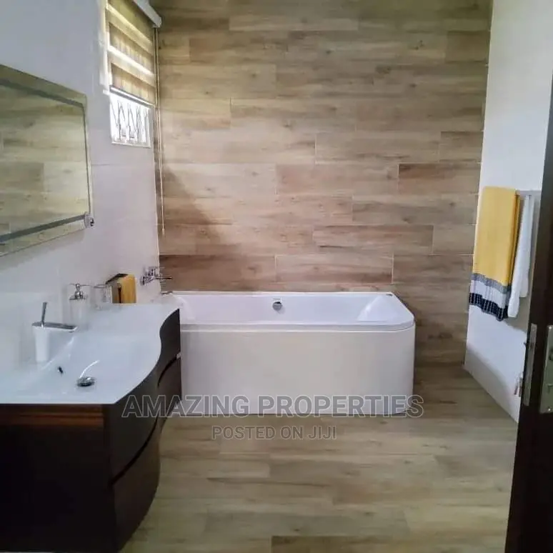 Furnished 5bdrm House in Tema Community 25 for Sale