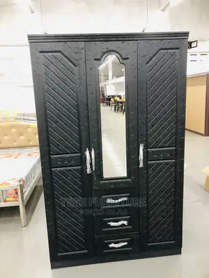 Quality Three Door Wardrobe
