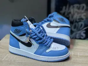 Air Jordan 1 Chunk Laces