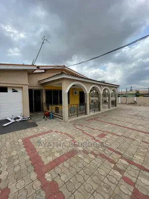 4bdrm House in Ayathar Bedroom, Teshie for Rent