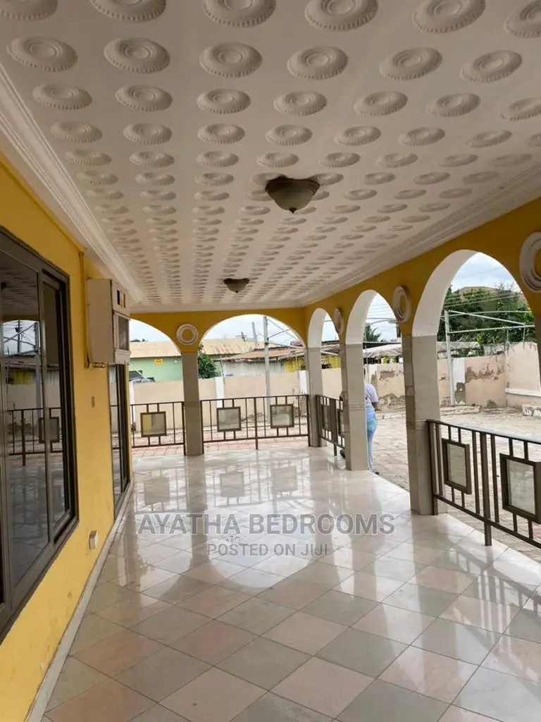 4bdrm House in Ayathar Bedroom, Teshie for Rent