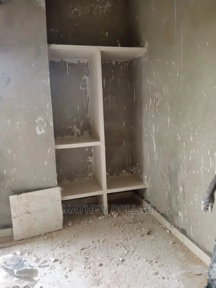 Pop Ceilings, Paintings Wall Skimming, TV Stand Decor